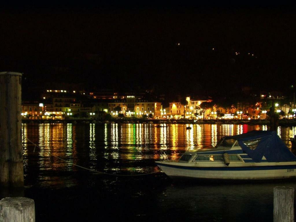 Appartamento Lido 'With Parking Space Included' Toscolano Maderno Dış mekan fotoğraf